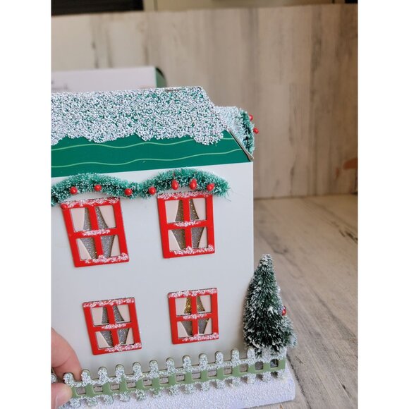 Hallmark Bed Breakfast Christmas Village house light up Xmas decor - Picture 9 of 10